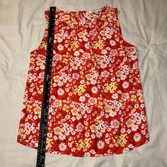 41 Hawthorn Lexie Pleated Blouse Womens M Red Floral Tank Flowy Business EUC - Picture 9 of 9